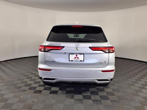 2025 Mitsubishi Outlander PHEV SE S-AWC