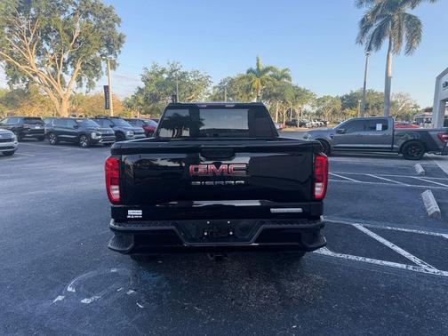 Onyx Black 2023 GMC Sierra 1500 Elevation