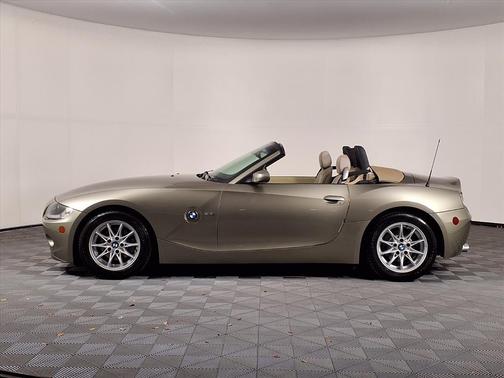 2005 BMW Z4 2.5i Roadster