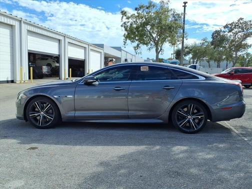 2019 Jaguar XJ Supercharged