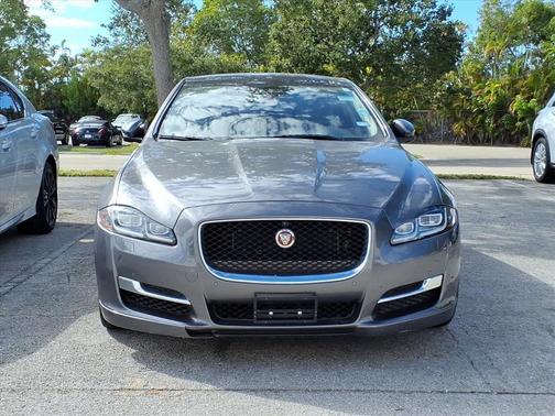 2019 Jaguar XJ Supercharged