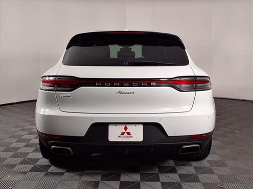 2021 Porsche Macan Base