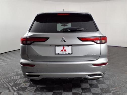 2023 Mitsubishi Outlander SEL 2.5 2WD