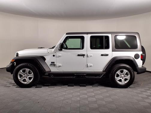 Bright White Clearcoat 2022 Jeep Wrangler Unlimited Sport