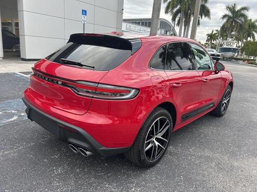 2024 Porsche Macan T