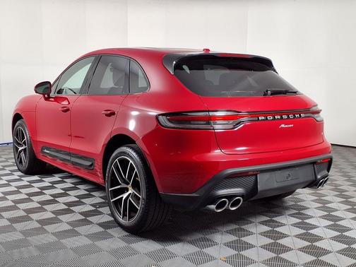 2024 Porsche Macan T