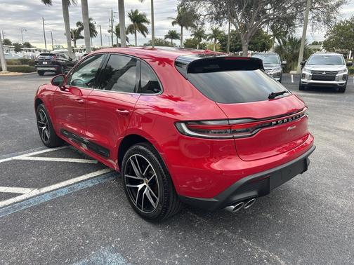 2024 Porsche Macan T