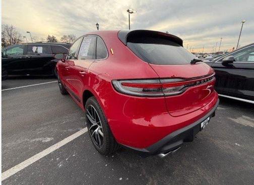 2024 Porsche Macan T