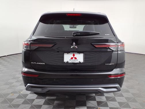 2025 Mitsubishi Outlander PLATINUM EDITION 2.5 S-AWC