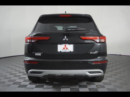 2025 Mitsubishi Outlander PHEV SE S-AWC
