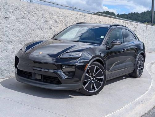 2025 Porsche Macan 