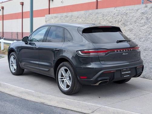 2022 Porsche Macan 