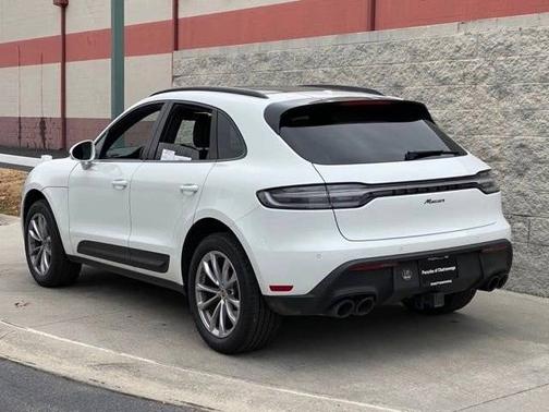 2024 Porsche Macan 