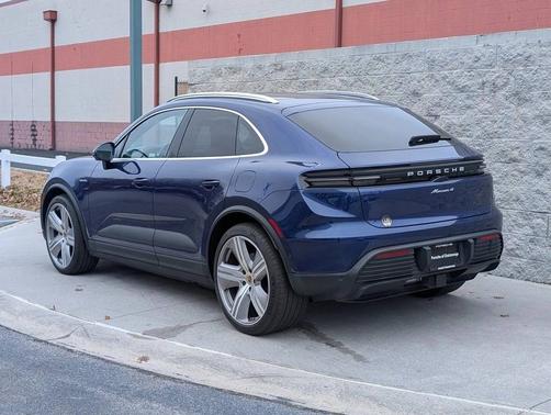2024 Porsche Macan 
