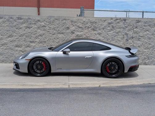 GT-Silver Metallic 2022 Porsche 911