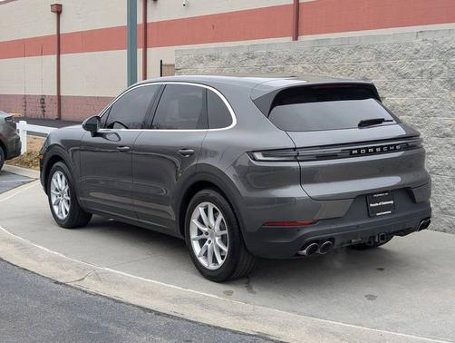 2024 Porsche Cayenne 