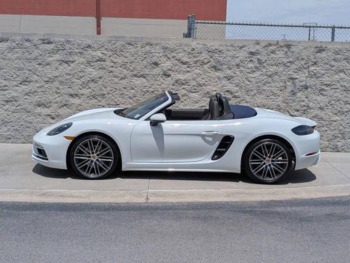 White 2025 Porsche 718 Boxster