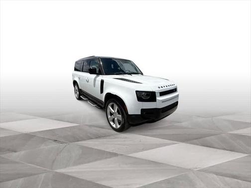 2023 Land Rover Defender 130 X-Dynamic SE