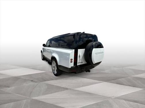 2023 Land Rover Defender 130 X-Dynamic SE