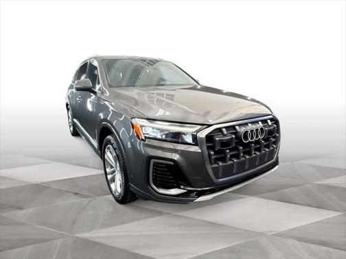 2025 Audi Q7 45 Premium