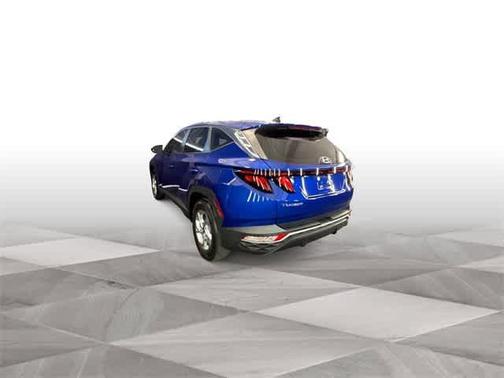 2023 Hyundai TUCSON SE
