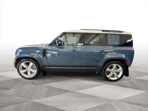 2023 Land Rover Defender 110 SE