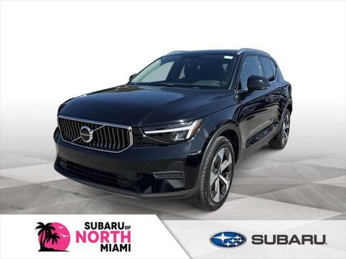 2024 Volvo XC40 B5 AWD