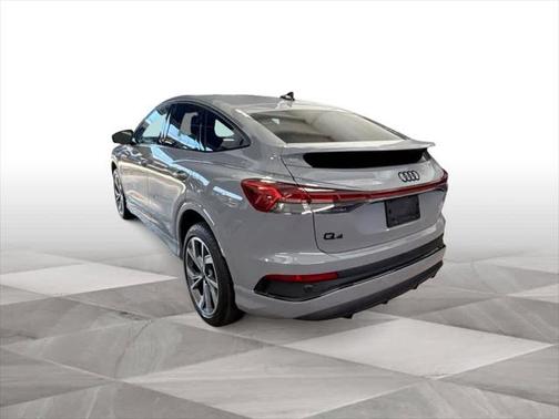 2024 Audi Q4 e-tron Premium Plus 50 quattro
