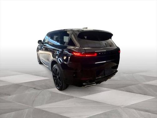 2025 Land Rover Range Rover Sport SE
