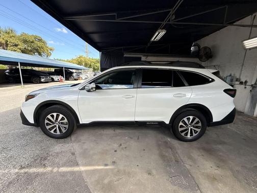 2021 Subaru Outback Premium