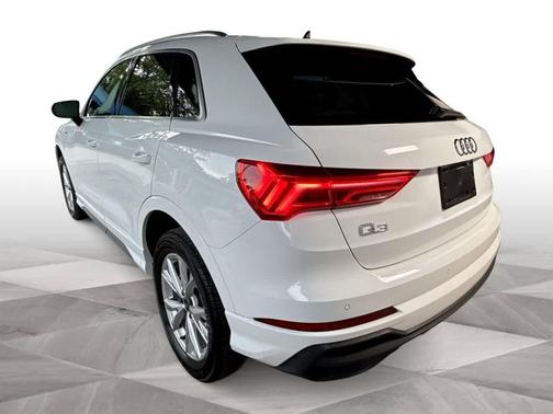 2023 Audi Q3 Premium 45 TFSI S line quattro Tiptronic