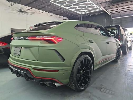 2020 Lamborghini Urus AWD