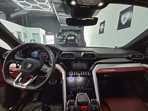 2020 Lamborghini Urus AWD