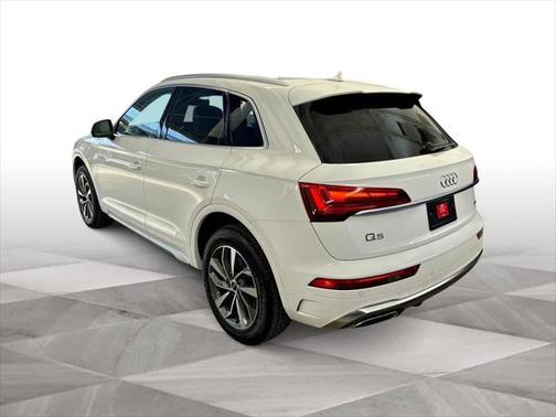 2024 Audi Q5 45 S line Premium