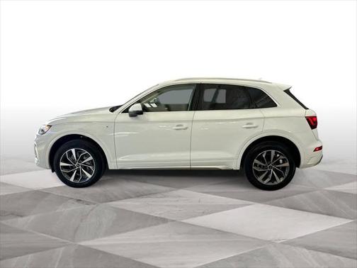 2024 Audi Q5 45 S line Premium