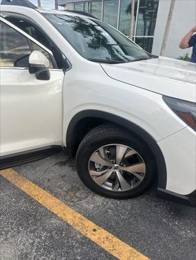 2023 Subaru Ascent Premium 8-Passenger