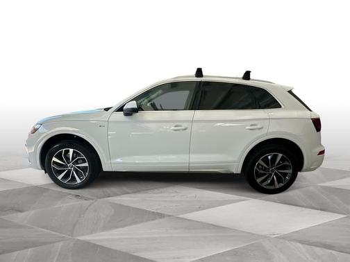 2024 Audi Q5 45 S line Premium Plus