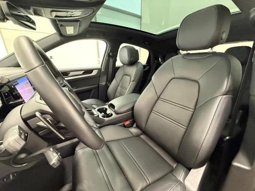 2024 Porsche Cayenne AWD