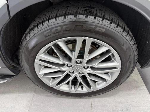 2023 Acura MDX Advance