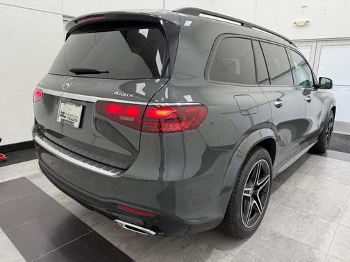2026 Mercedes-Benz GLS 450 4MATIC