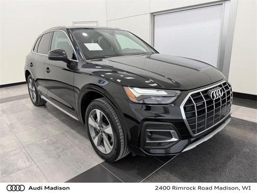 2023 Audi Q5 40 Premium
