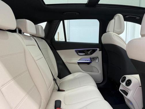 2026 Mercedes-Benz GLC 300 Base 4MATIC