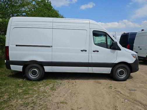2025 Mercedes-Benz Sprinter 2500 Standard Roof