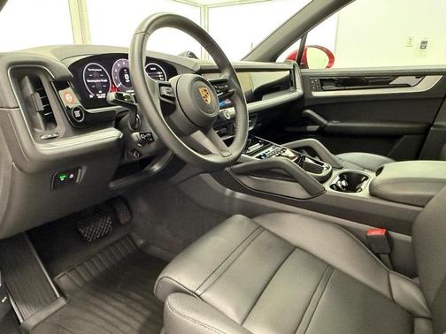 2024 Porsche Cayenne Base