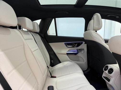 2026 Mercedes-Benz GLC 350e