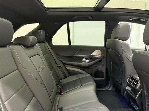 2025 Mercedes-Benz GLE 450e 4MATIC