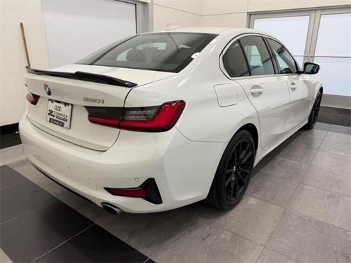 2020 BMW 330 i xDrive
