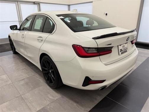 2020 BMW 330 i xDrive