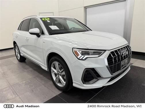 2021 Audi Q3 45 S line Premium