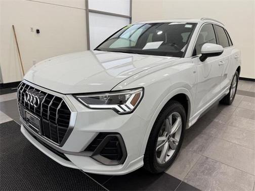 2021 Audi Q3 45 S line Premium